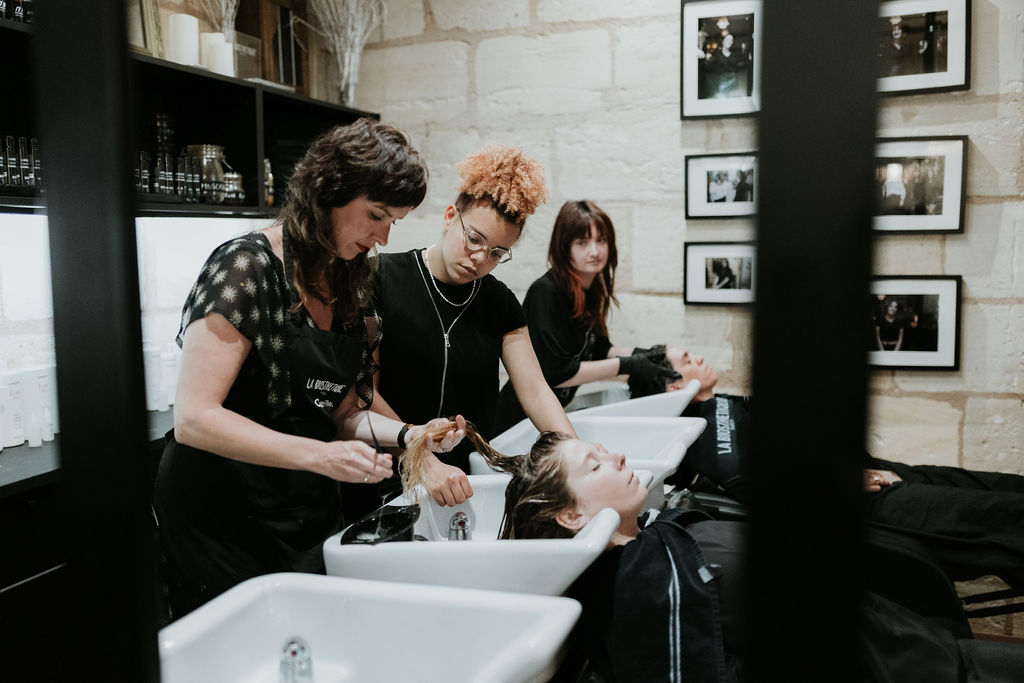 Nos coiffeurs à Bordeaux centre : une équipe experte au service de votre beauté